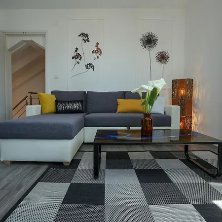 Exceptional Juniper, First Row To The Sea Apartman *