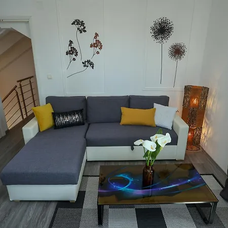 Exceptional Juniper, First Row To The Sea *