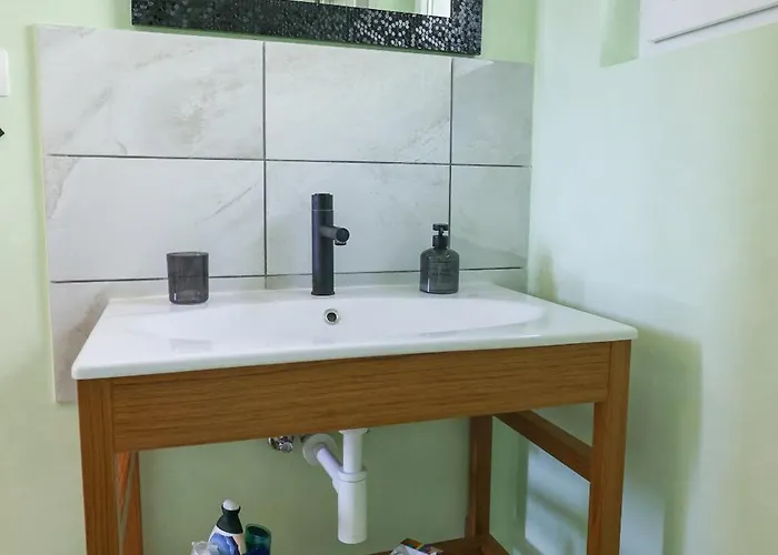 Apartament Exceptional Juniper, First Row To The Sea Božava