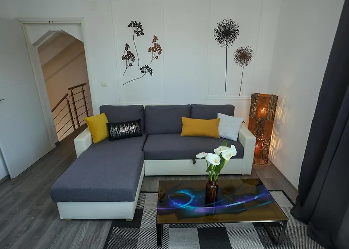 Exceptional Juniper, First Row To The Sea *