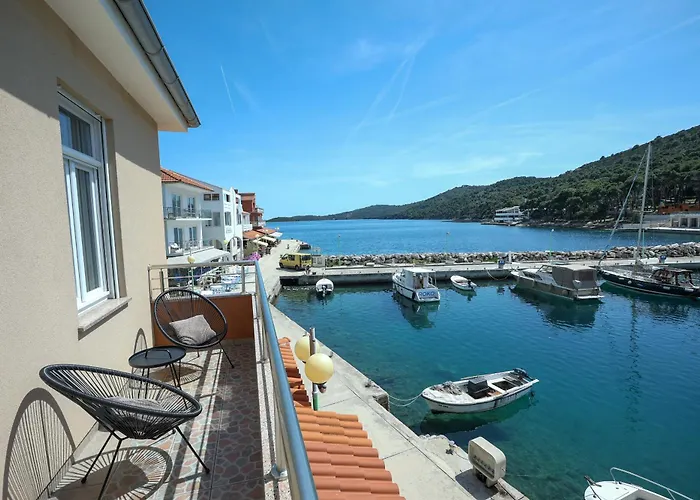 Apartament Exceptional Juniper, First Row To The Sea