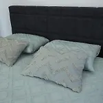 Apartamento Exceptional Juniper, First Row To The Sea Božava