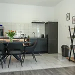 Apartamento Exceptional Juniper, First Row To The Sea Božava